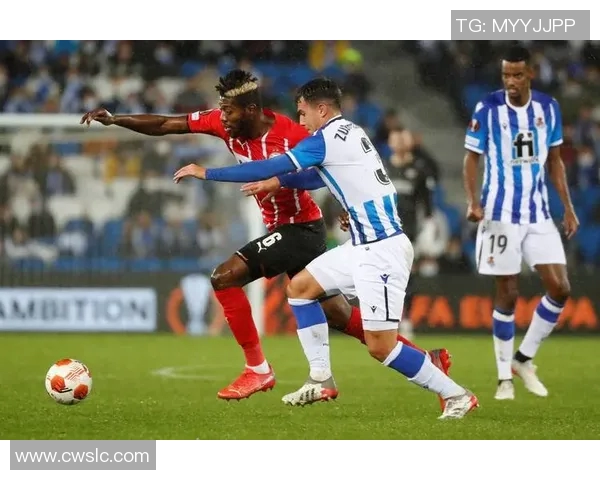 巴萨与埃因霍温激战在即球迷期待精彩对决与绝妙进球